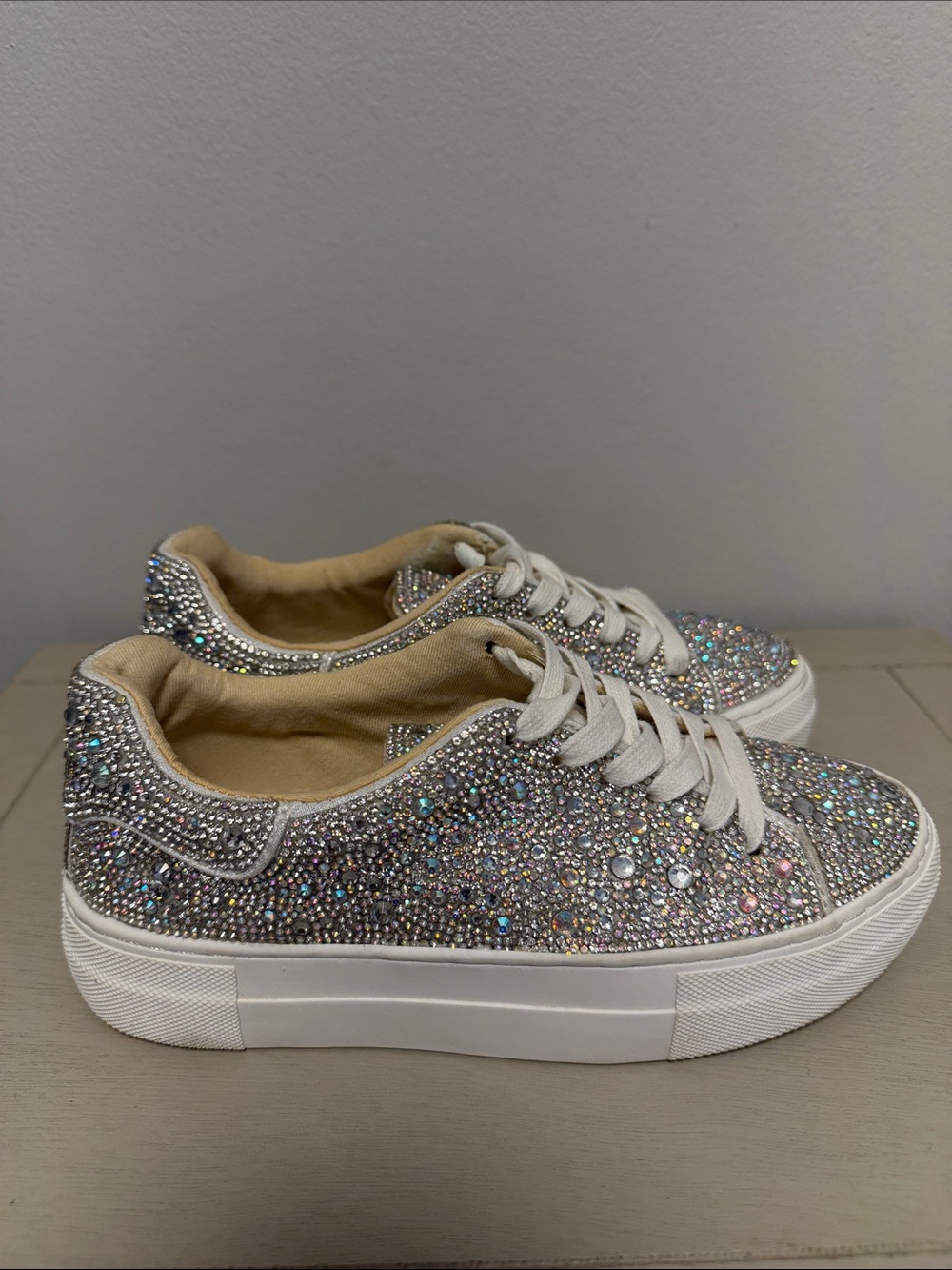 Betsey Johnson Sidny Rhinestone Platform Sneakers Silver Glitter Sparkle Shoes 5 - Picture 3 of 11